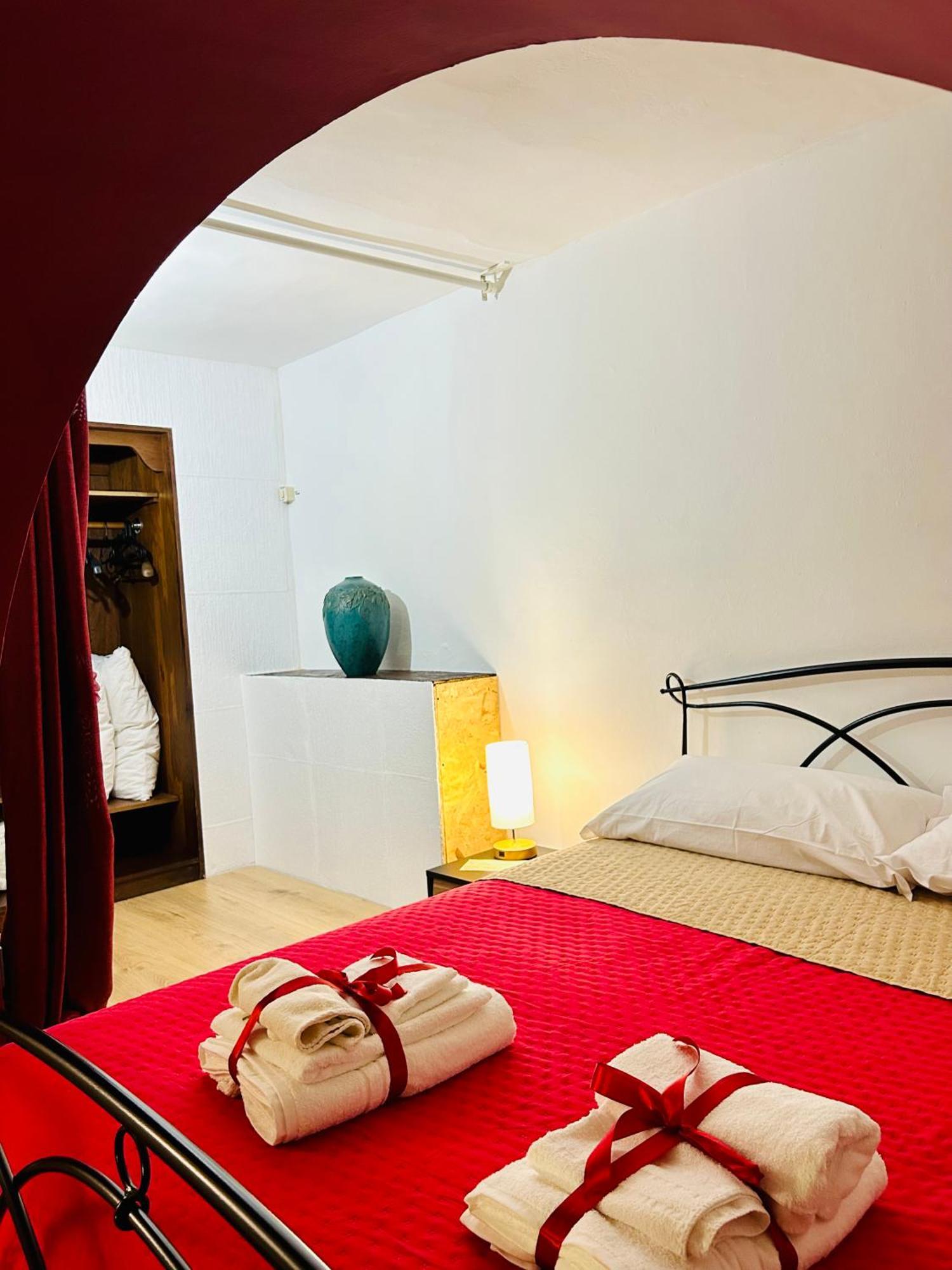 Bovio Prestige Apartments คาตาเนีย ภายนอก รูปภาพ